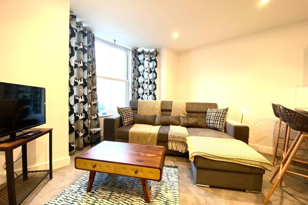 Stunning New Apartment Set In St Leonards On Sea Hollington  Ngoại thất bức ảnh
